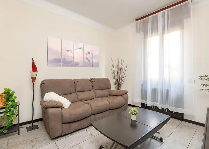 Design In Station Apartment *
